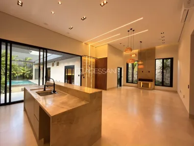Casa de Condomínio com 3 Quartos à venda, 396m² no Parque Franville, Franca