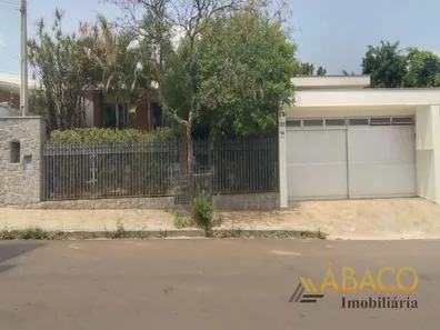 Casa com 3 Quartos à venda, 380m² no Jardim Macarenco, São Carlos