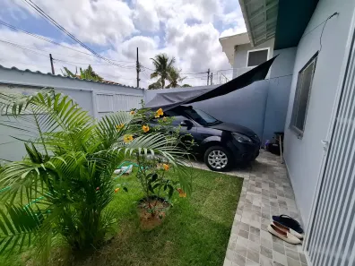 Casa com 2 Quartos à venda, 67m² no Jardim Arco Íris, São Pedro da Aldeia