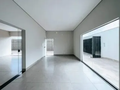 Casa com 3 Quartos à venda, 130m² no Novo Mundo, Uberlândia