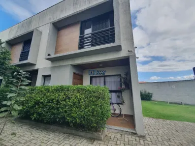 Sobrado com 2 Quartos à venda, 97m² no Pontal de Santa Marina, Caraguatatuba