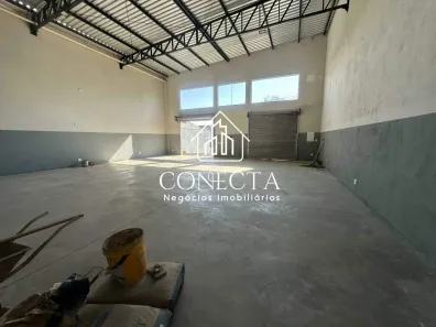 Galpão/Depósito/Armazém para alugar, 250m² no Santa Rosa, Uberlândia