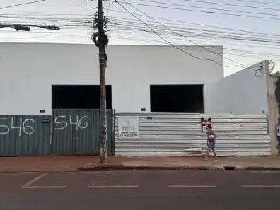 Casa com 1 Quarto para alugar, 768m² no Centro, Itumbiara