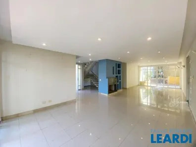 Sobrado com 4 Quartos à venda, 328m² no Jardim das Bandeiras, São Paulo