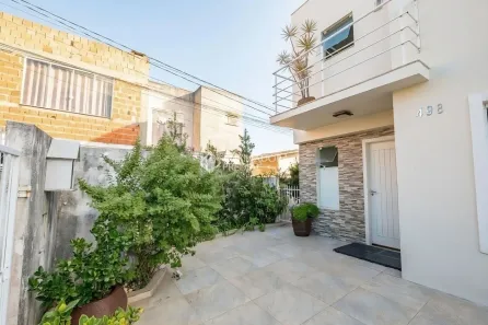 Casa com 3 Quartos à venda, 242m² no São João do Rio Vermelho, Florianópolis