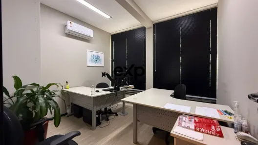 Sala Comercial à venda, 94m² no Chácaras Silvania, Valinhos