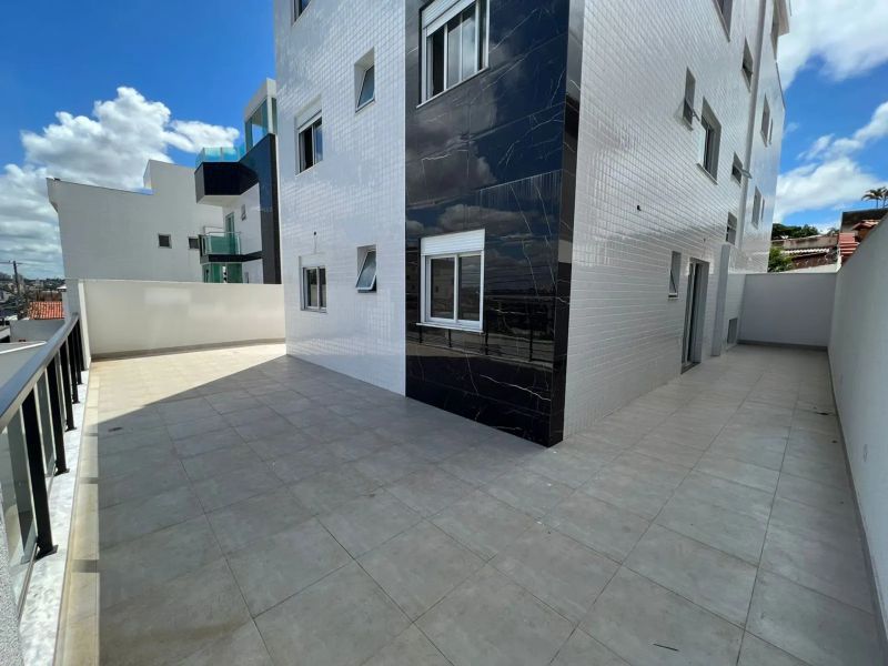 Apartamento com 3 quartos — Planalto, Belo Horizonte