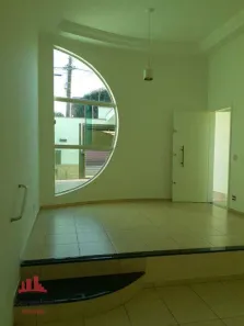 Casa com 3 Quartos para alugar, 117m² no Jardim Paulistano, Americana