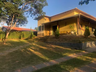 Fazenda/Sítio com 3 Quartos à venda, 240m² no , Jaboticatubas