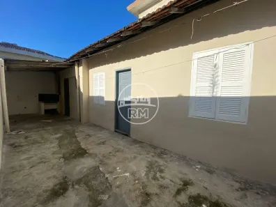 Casa com 1 Quarto para alugar, 42m² no Embaré, Santos