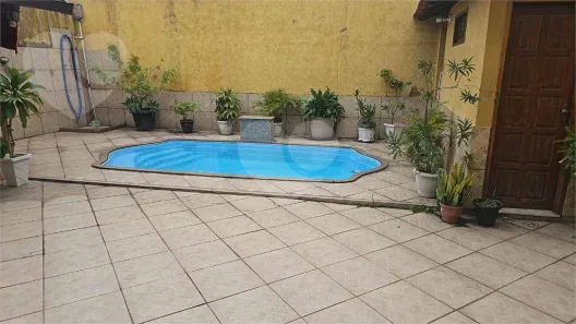 Casa com 3 Quartos à venda, 700m² no Patronato, São Gonçalo