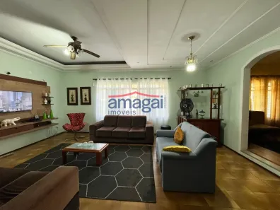 Casa com 3 Quartos para alugar, 228m² no Jardim Santa Maria, Jacareí