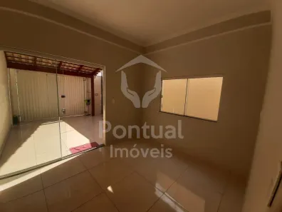 Casa com 3 Quartos para alugar, 120m² no Santa Rosa, Uberlândia
