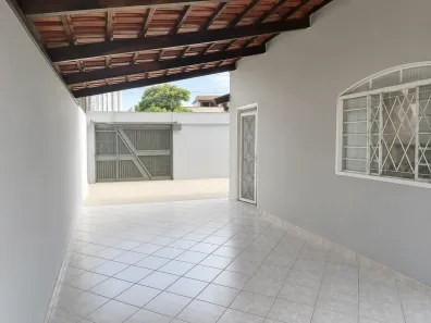 Casa com 4 Quartos à venda, 180m² no Água Branca, Goiânia