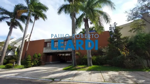 Casa de Condomínio com 5 Quartos à venda, 800m² no Alphaville Residencial Zero, Barueri