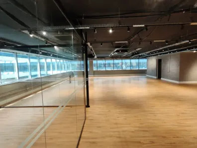 Sala Comercial para venda ou aluguel, 200m² no Barra Olímpica, Rio de Janeiro