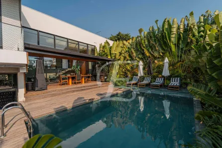 Casa de Condomínio com 6 Quartos à venda, 478m² no Granja Viana II, Cotia