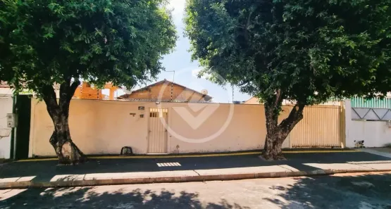 Casa com 3 Quartos à venda, 218m² no Morada da Serra, Cuiabá