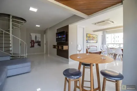 Apartamento com 4 Quartos para alugar, 187m² no Centro, Balneário Camboriú