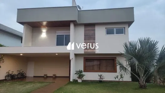Casa de Condomínio com 4 Quartos para alugar, 380m² no Granja Marileusa, Uberlândia