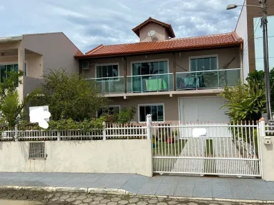 Casa com 3 Quartos à venda, 170m² no Praia de Fora, Palhoça