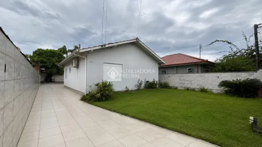 Casa com 2 Quartos à venda, 100m² no Barra do Aririú, Palhoça