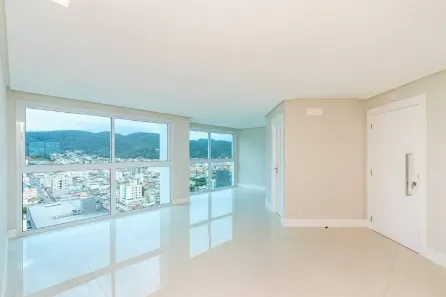 Apartamento com 4 Quartos à venda, 130m² no Centro, Balneário Camboriú