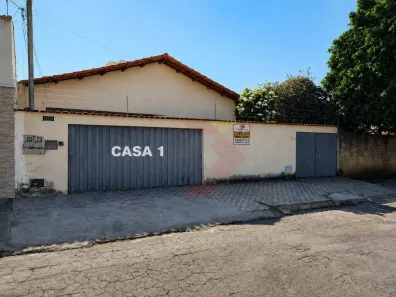 Casa com 3 Quartos para alugar, 250m² no Setor Sudoeste, Goiânia