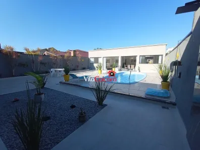 Casa com 5 Quartos à venda, 237m² no Ipacaray, Matinhos