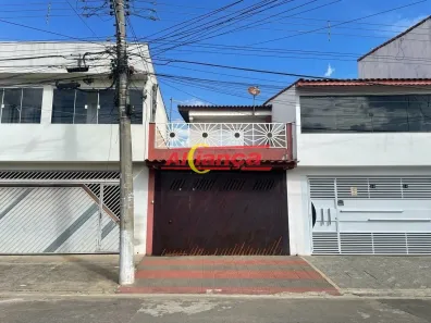 Sobrado com 3 Quartos à venda, 200m² no Parque Industrial Cumbica, Guarulhos