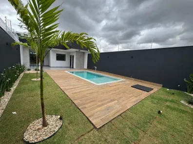 Casa com 3 Quartos à venda, 118m² no Conjunto Habitacional Del Plata, Maringá