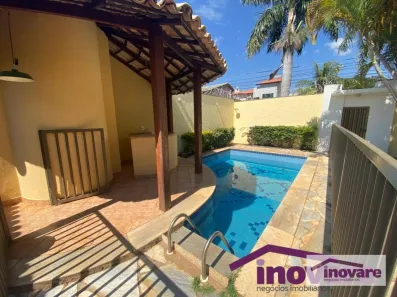 Casa com 3 Quartos para alugar, 180m² no Jardim Karaíba, Uberlândia