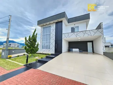 Casa de Condomínio com 3 Quartos à venda, 233m² no Balneario São João Batista II, Peruíbe
