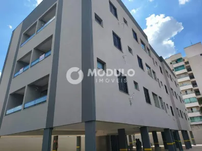 Apartamento com 3 Quartos para alugar, 71m² no Saraiva, Uberlândia