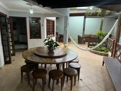 Sobrado com 3 Quartos à venda, 250m² no Jardim São Jorge do Guapituba, Mauá
