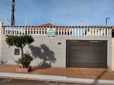 Casa com 2 Quartos à venda, 108m² no Jardim Victório Antônio de Santi II, Araraquara