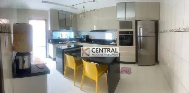 Casa com 4 Quartos à venda, 550m² no São Cristóvão, Salvador