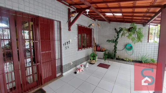 Casa de Condomínio com 5 Quartos à venda, 375m² no Braga, Cabo Frio