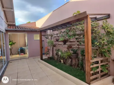 Casa com 3 Quartos à venda, 192m² no Jardim Ipê, Lençóis Paulista