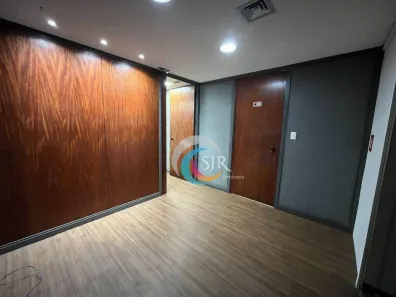 Sala Comercial para alugar, 251m² no Itaim Bibi, São Paulo