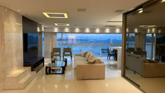 Apartamento com 4 Quartos para alugar, 237m² no Centro, Balneário Camboriú