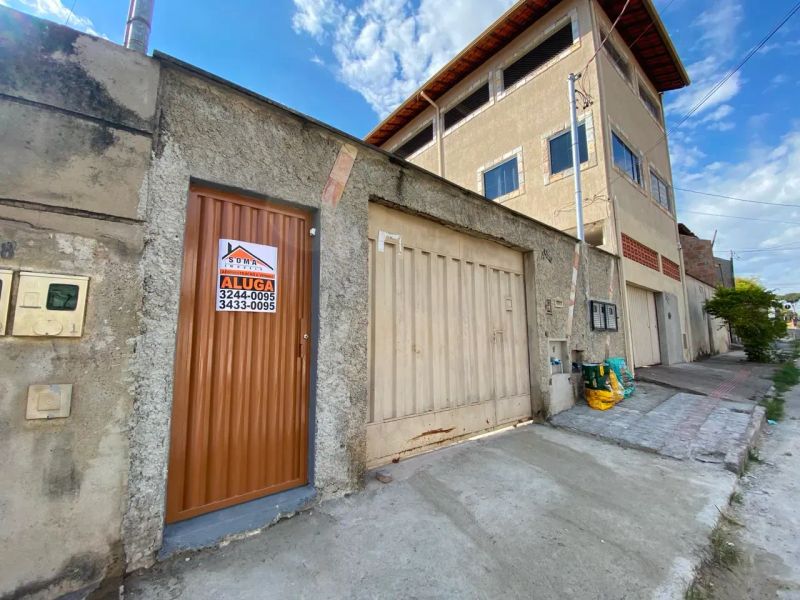 Casa com 1 quarto — Floramar, Belo Horizonte