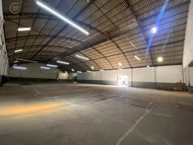 Galpão/Depósito/Armazém para alugar, 2000m² no Vila Ziober, Londrina