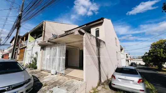 Sobrado com 3 Quartos à venda, 120m² no Boqueirão, Curitiba