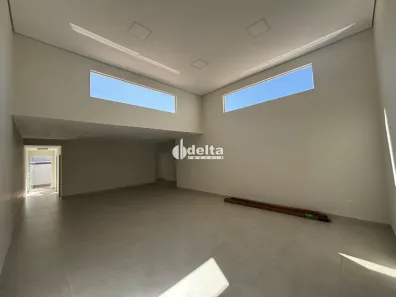 com 3 Quartos para alugar, 190m² no Vigilato Pereira, Uberlândia
