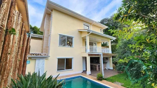 Casa de Condomínio com 4 Quartos à venda, 295m² no Bosque do Vianna, Cotia