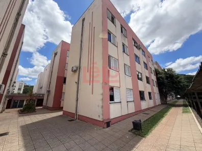 Apartamento com 3 Quartos para alugar, 54m² no Vila Nova, Maringá