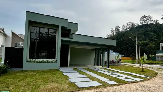 Casa de Condomínio com 3 Quartos à venda, 185m² no Estância Guararema, Guararema