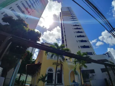 Apartamento com 3 Quartos para alugar, 90m² no Graças, Recife