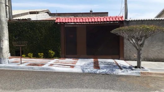 Casa com 2 Quartos à venda, 140m² no Wanel Ville, Sorocaba